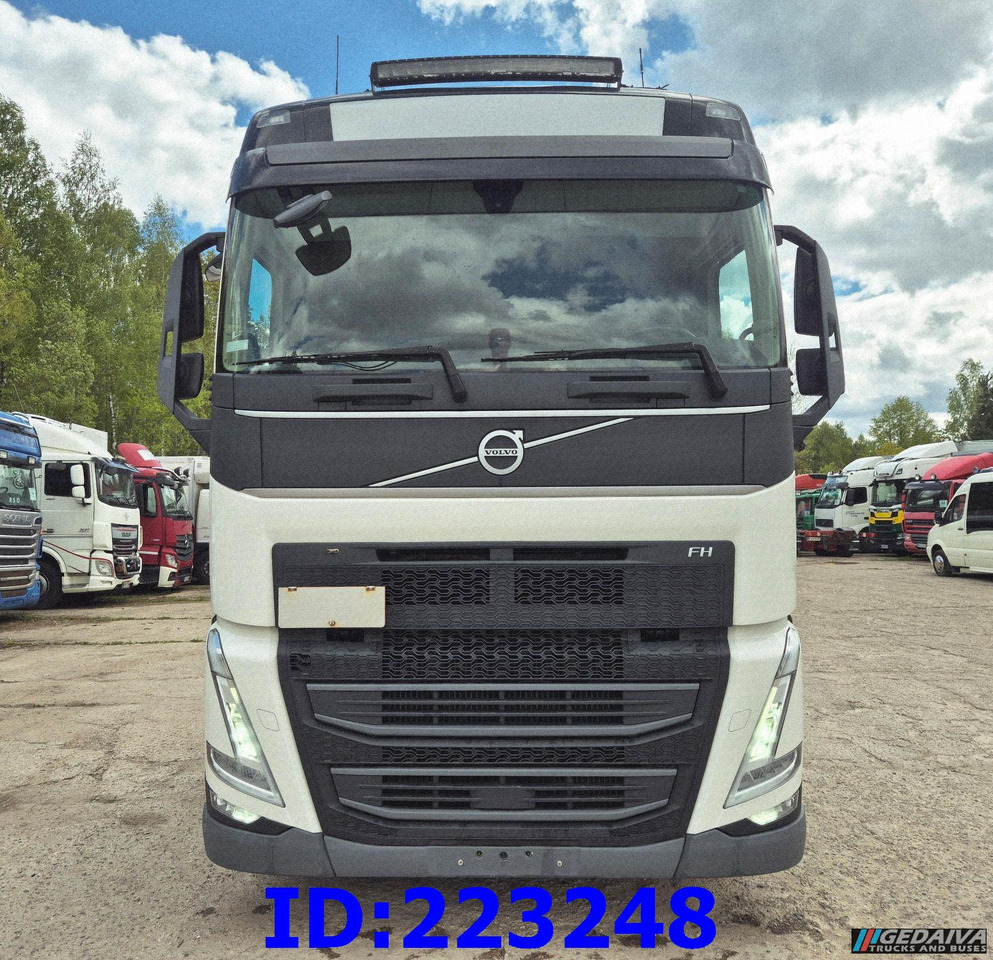 VOLVO FH13 500HP 6x4 - مقطورة السحب: صورة 2 VOLVO FH13 500HP 6x4 - مقطورة السحب: صورة 2