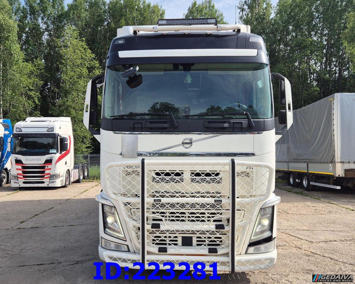 VOLVO FH13 540HP 6x2 (10 tyre) Euro6 - شاحنة متساوية الحرارة: صورة 2 VOLVO FH13 540HP 6x2 (10 tyre) Euro6 - شاحنة متساوية الحرارة: صورة 2