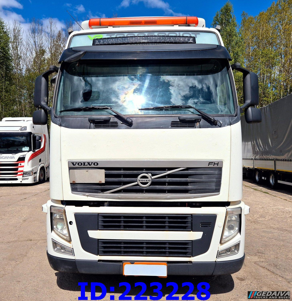 VOLVO FH13 540HP 8X4 Euro5 - شاحنة بهيكل معدني للمقصورة: صورة 2 VOLVO FH13 540HP 8X4 Euro5 - شاحنة بهيكل معدني للمقصورة: صورة 2
