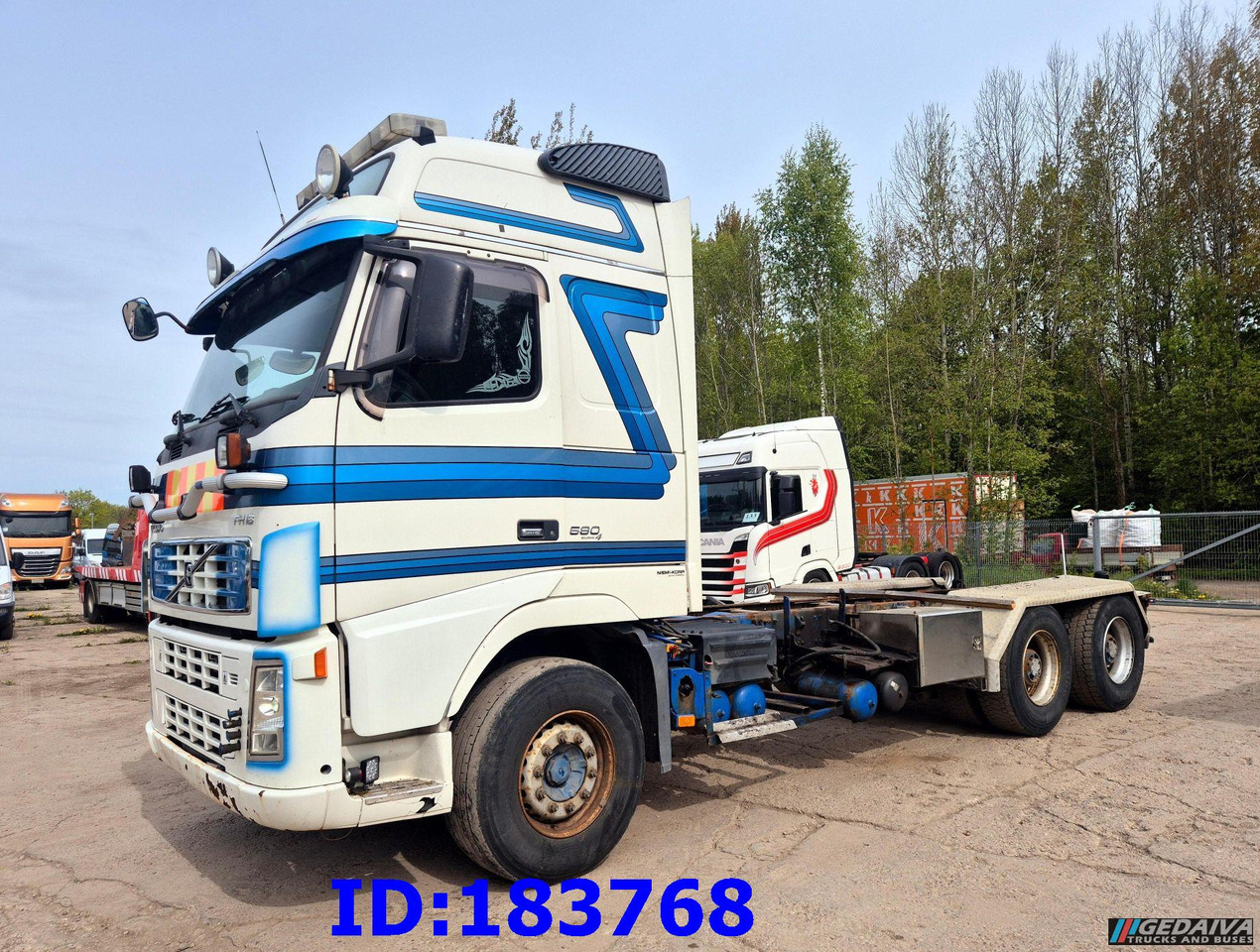 VOLVO FH16 580HP 6x4 BigAxles - شاحنة بهيكل معدني للمقصورة: صورة 1 VOLVO FH16 580HP 6x4 BigAxles - شاحنة بهيكل معدني للمقصورة: صورة 1