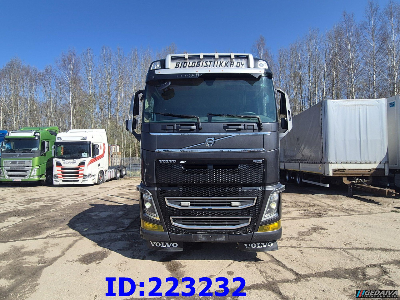 VOLVO FH16 700HP 8X4 Big Axles - شاحنة قطع الأشجار: صورة 2 VOLVO FH16 700HP 8X4 Big Axles - شاحنة قطع الأشجار: صورة 2