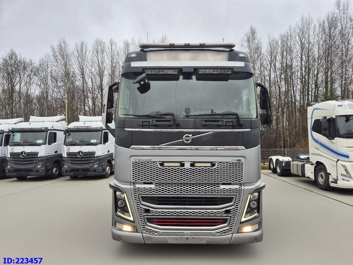 VOLVO FH16 750HP 8x4 Big axles - شاحنة قطع الأشجار: صورة 2 VOLVO FH16 750HP 8x4 Big axles - شاحنة قطع الأشجار: صورة 2