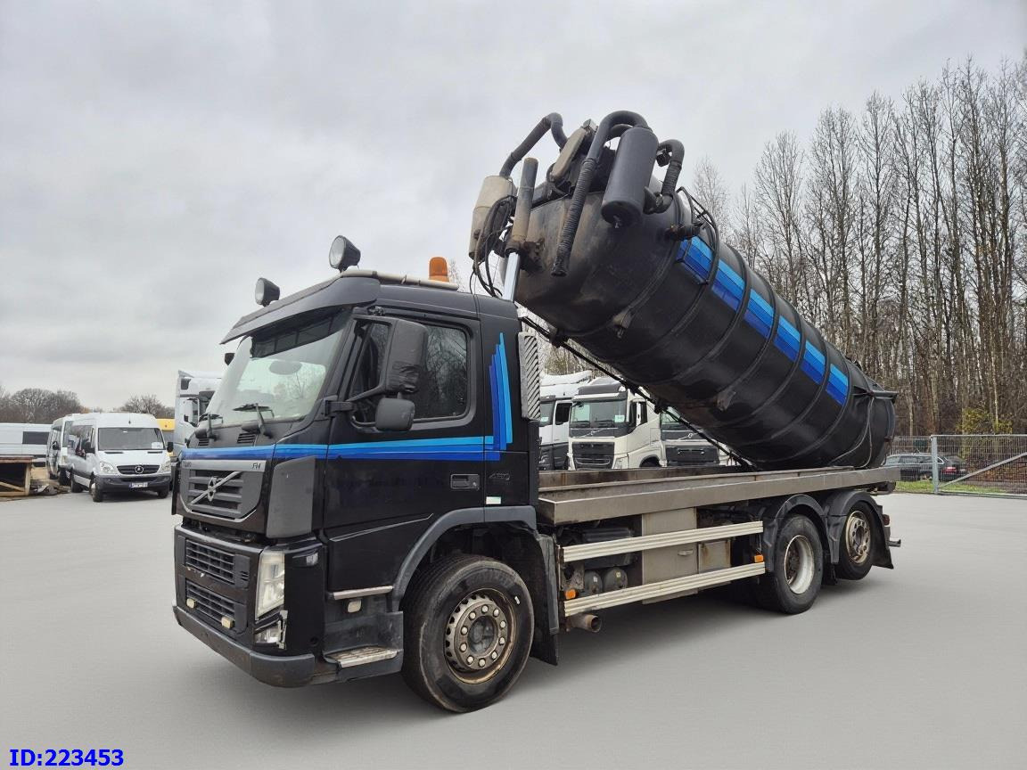VOLVO FM11 450HP 6x2 TANK 16000 l / VACUUM JUROP PR 150 / ASENIZACYJNY / Euro5 / Steering Axle - شاحنة صهريج: صورة 1 VOLVO FM11 450HP 6x2 TANK 16000 l / VACUUM JUROP PR 150 / ASENIZACYJNY / Euro5 / Steering Axle - شاحنة صهريج: صورة 1