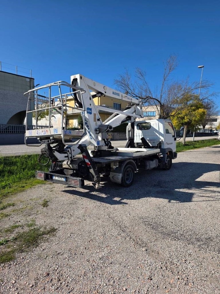 Oil & Steel Snake 19.11 City - منصة محمولة مثبتة على الشاحنة: صورة 2 Oil & Steel Snake 19.11 City - منصة محمولة مثبتة على الشاحنة: صورة 2