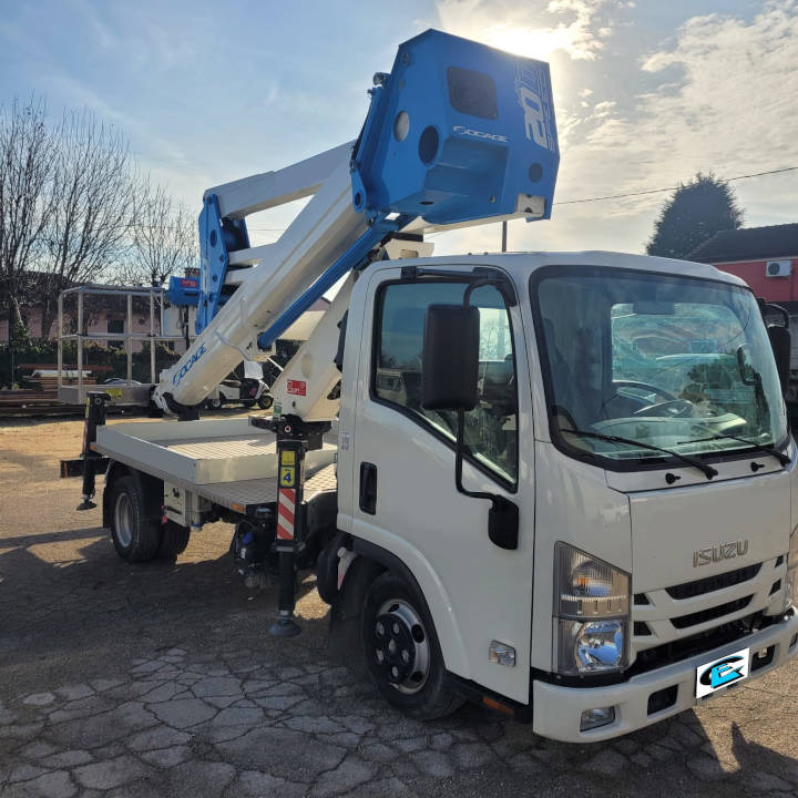 SOCAGE 20D - منصة محمولة مثبتة على الشاحنة: صورة 1 SOCAGE 20D - منصة محمولة مثبتة على الشاحنة: صورة 1