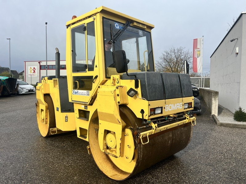Bomag BW 151 AD-2 (111297) - رَصَّاص الطرق: صورة 5 Bomag BW 151 AD-2 (111297) - رَصَّاص الطرق: صورة 5