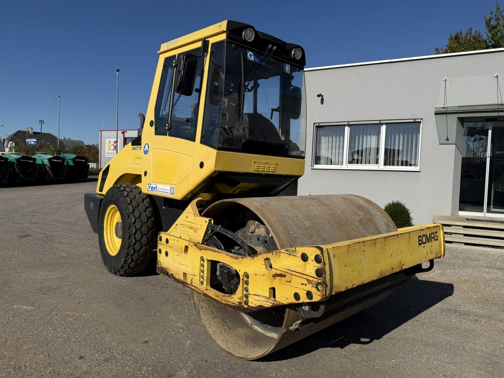 Bomag BW 177DH-4 (111742) - ضاغطة التربة: صورة 5 Bomag BW 177DH-4 (111742) - ضاغطة التربة: صورة 5
