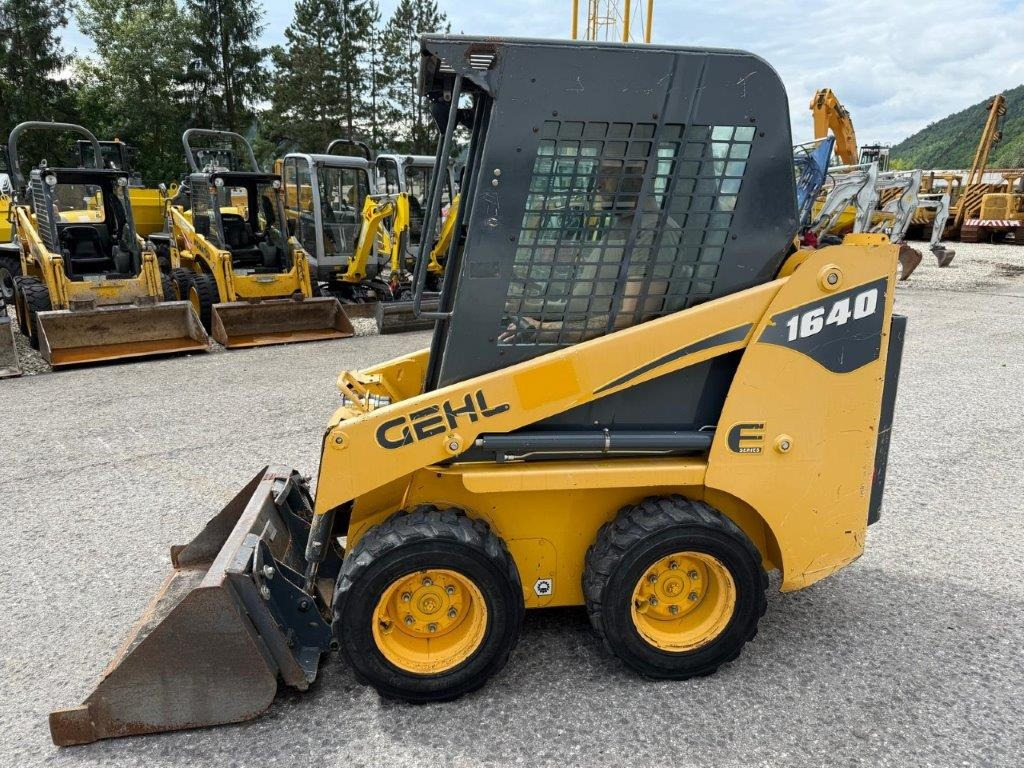 Gehl SL1640E (4027) - شيول صغير: صورة 1 Gehl SL1640E (4027) - شيول صغير: صورة 1