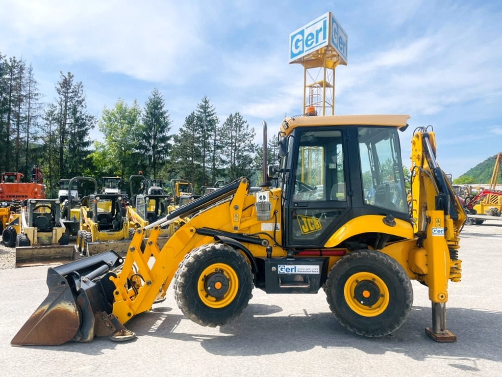 JCB 2CX SM 4WS (4003) - لودر ذو محراث خلفي/ باكهو: صورة 1 JCB 2CX SM 4WS (4003) - لودر ذو محراث خلفي/ باكهو: صورة 1