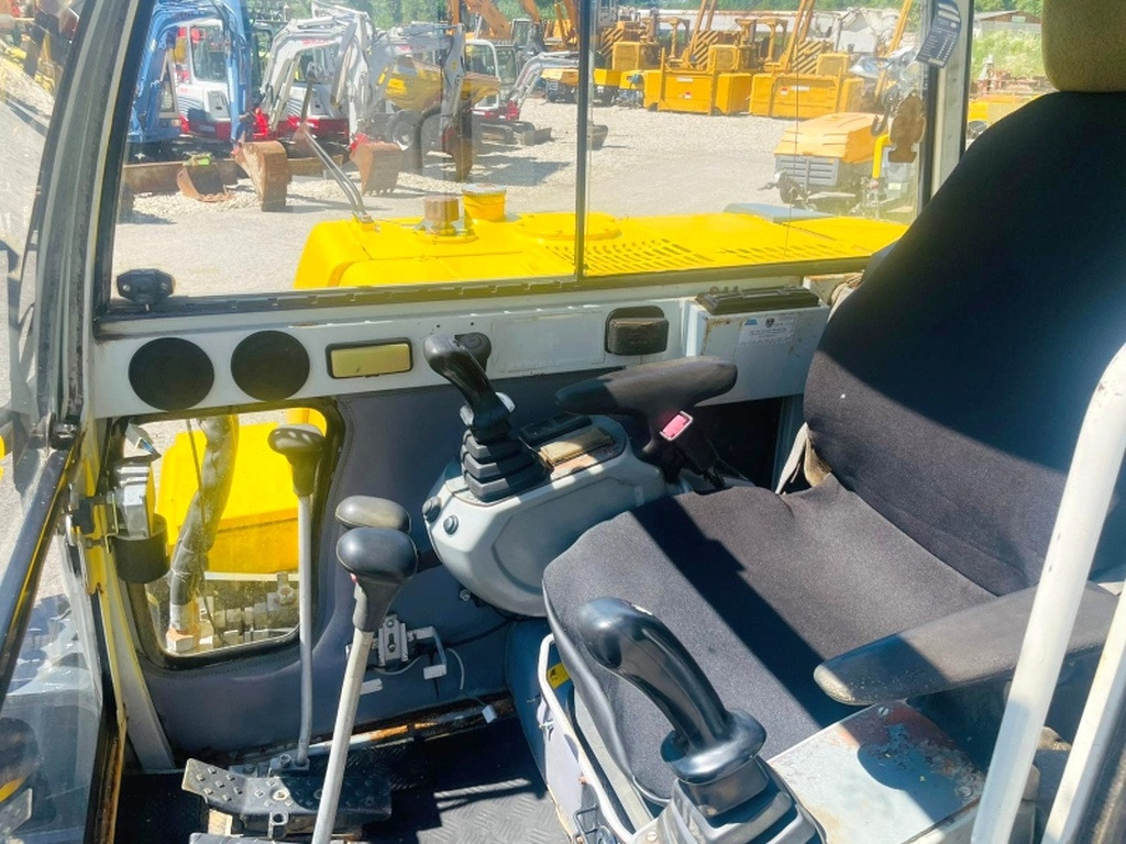 Neuson 8002 RDV (4015) - حفار صغير: صورة 5 Neuson 8002 RDV (4015) - حفار صغير: صورة 5