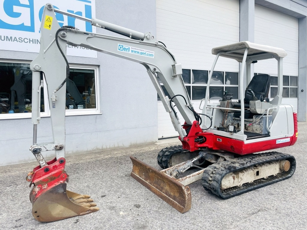 Takeuchi TB135 (4056) - حفار صغير: صورة 4 Takeuchi TB135 (4056) - حفار صغير: صورة 4