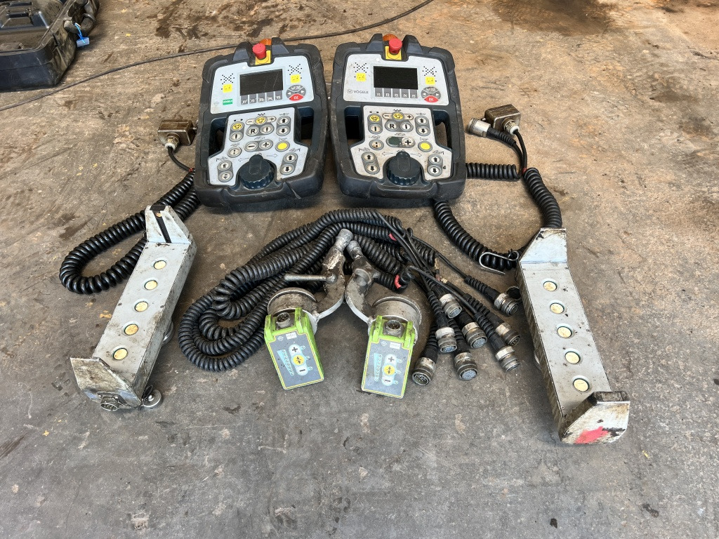 راصف أسفلت Vögele Super 1803-3i (111572): صورة 13 راصف أسفلت Vögele Super 1803-3i (111572): صورة 13