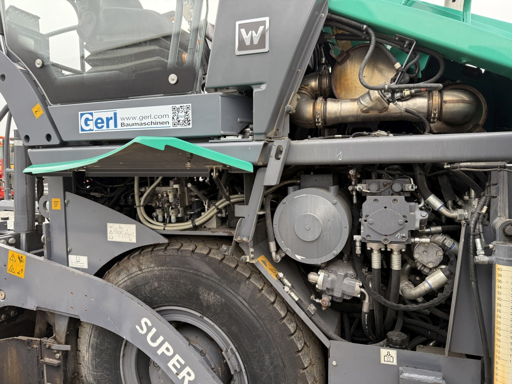 راصف أسفلت Vögele Super 1803-3i (111717): صورة 12 راصف أسفلت Vögele Super 1803-3i (111717): صورة 12