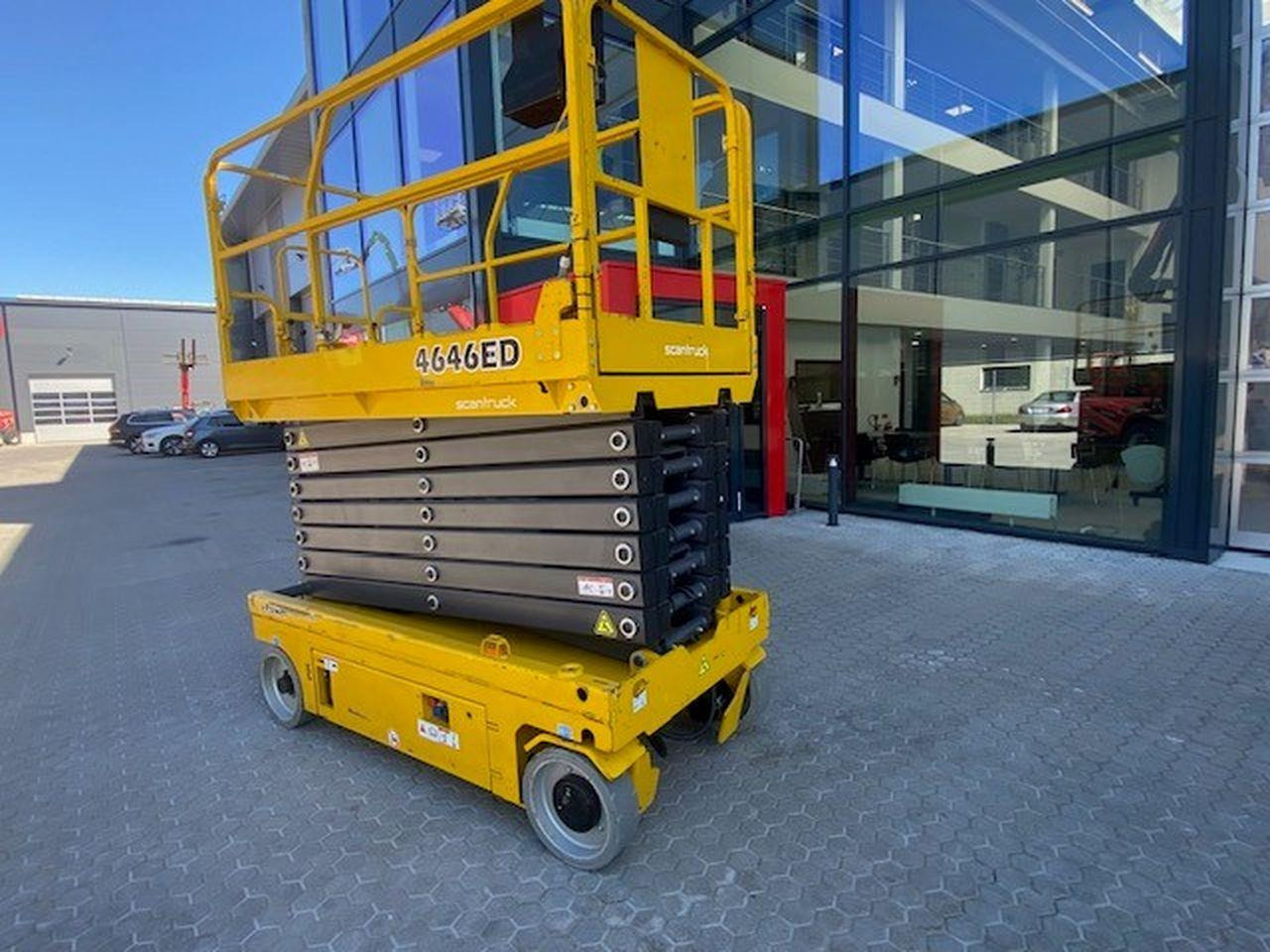 GMG 4646-ED 2.0 - مرفاع مقصي: صورة 2 GMG 4646-ED 2.0 - مرفاع مقصي: صورة 2