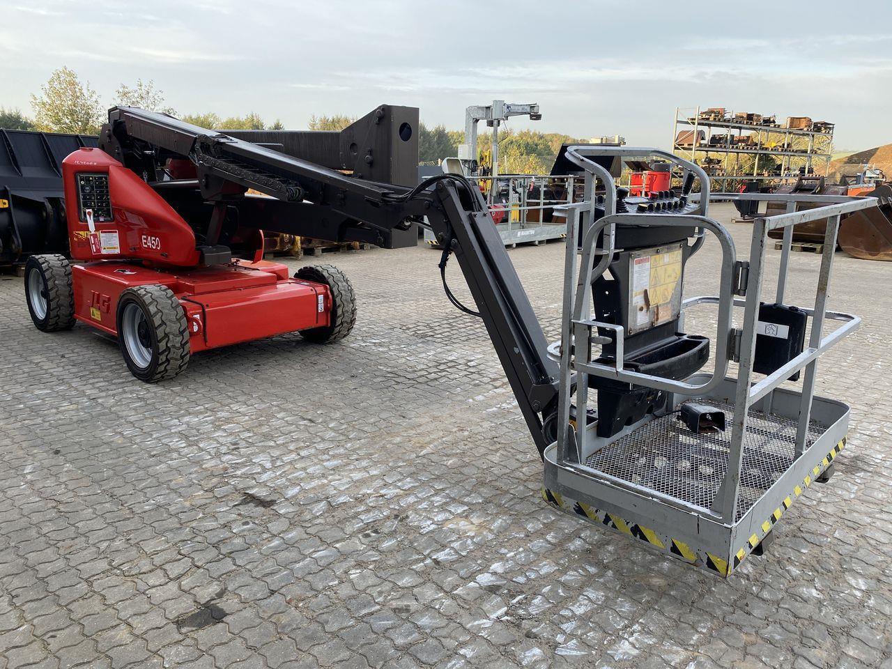 JLG E450AJ - مرفاع مفصلي: صورة 5 JLG E450AJ - مرفاع مفصلي: صورة 5