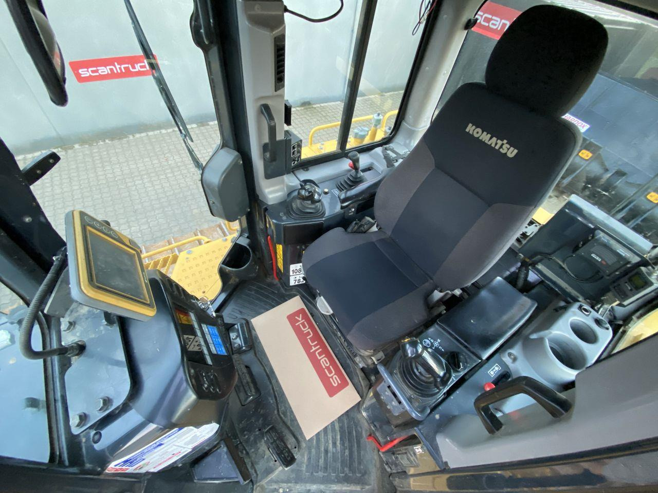 Komatsu D65PXI-18EO - بلدوزر: صورة 3 Komatsu D65PXI-18EO - بلدوزر: صورة 3