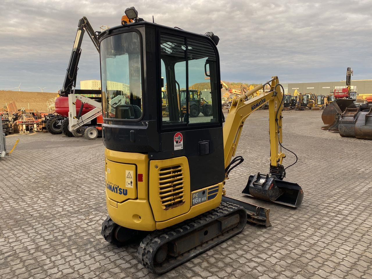 Komatsu PC16-3HS - حفار صغير: صورة 4 Komatsu PC16-3HS - حفار صغير: صورة 4