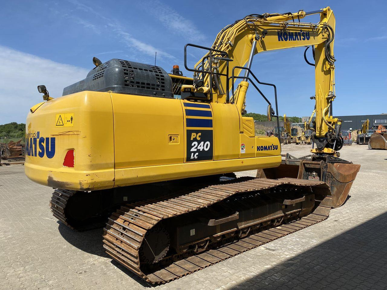 Komatsu PC240LC-11EO - حفار زاحف: صورة 4 Komatsu PC240LC-11EO - حفار زاحف: صورة 4