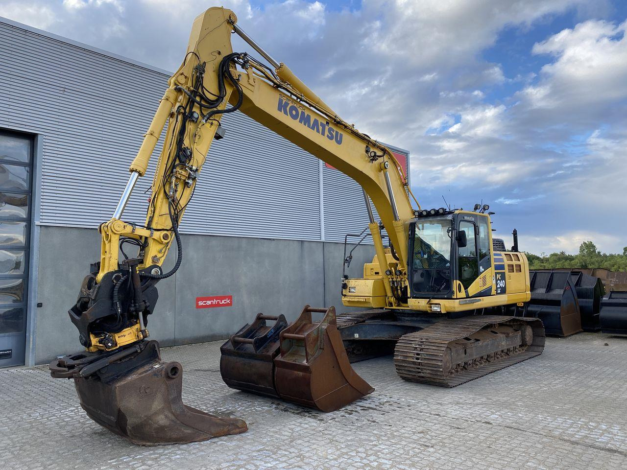 Komatsu PC240LC-11 - حفار زاحف: صورة 1 Komatsu PC240LC-11 - حفار زاحف: صورة 1