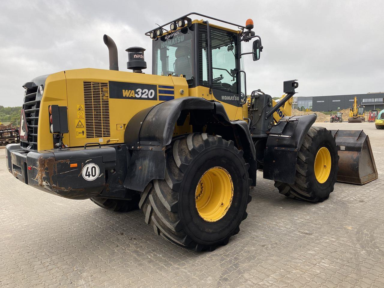 Komatsu WA320-7 - اللودر بعجل: صورة 4 Komatsu WA320-7 - اللودر بعجل: صورة 4
