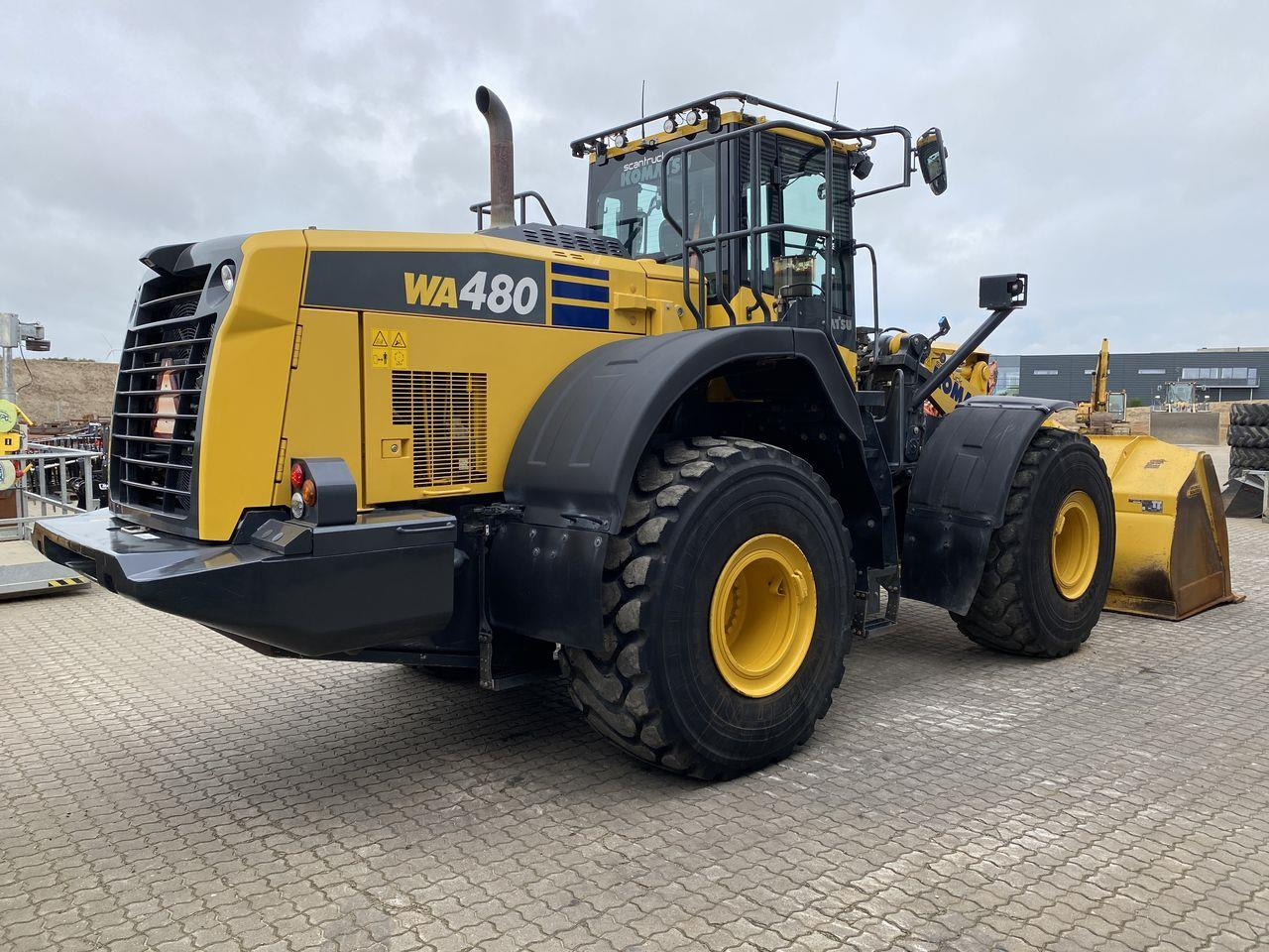 Komatsu WA480-8 - اللودر بعجل: صورة 4 Komatsu WA480-8 - اللودر بعجل: صورة 4