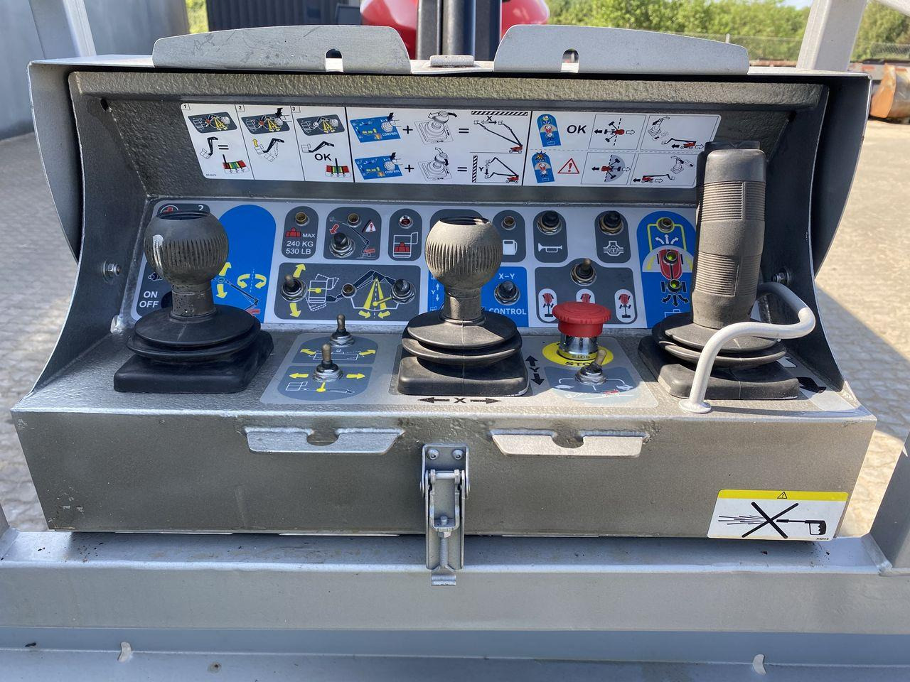 Manitou 280TJ - مرفاع تلسكوبي: صورة 3 Manitou 280TJ - مرفاع تلسكوبي: صورة 3