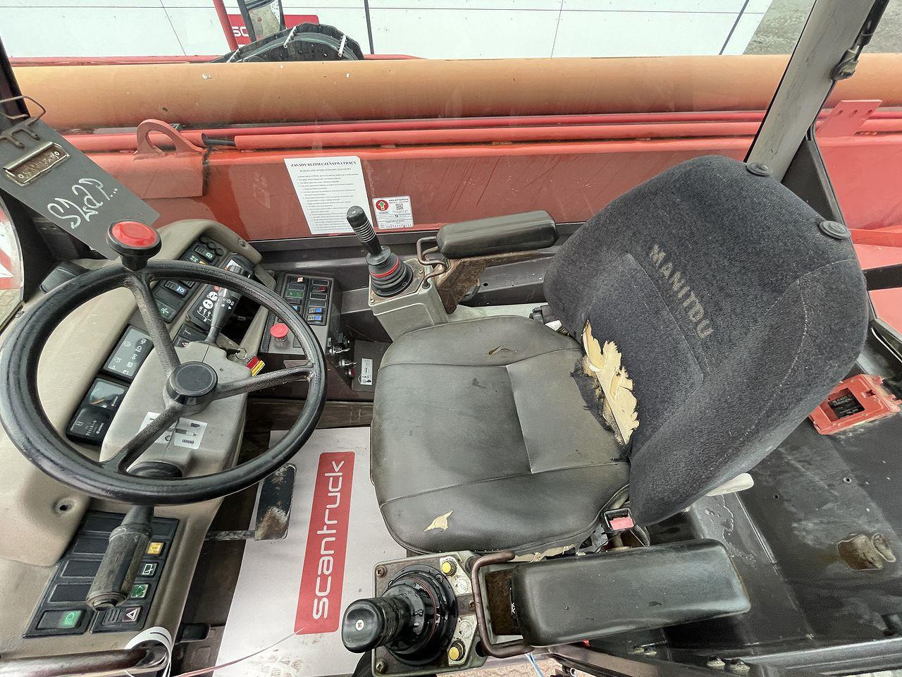 Manitou MRT1635 - آلة رفع ونقل تلسكوبية: صورة 3 Manitou MRT1635 - آلة رفع ونقل تلسكوبية: صورة 3