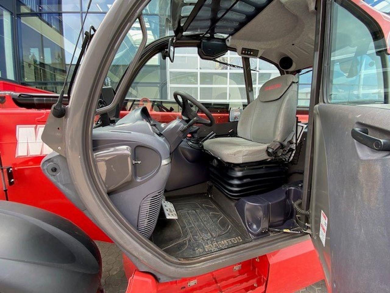 Manitou MT1840 COMFORT ST4 - آلة رفع ونقل تلسكوبية: صورة 5 Manitou MT1840 COMFORT ST4 - آلة رفع ونقل تلسكوبية: صورة 5