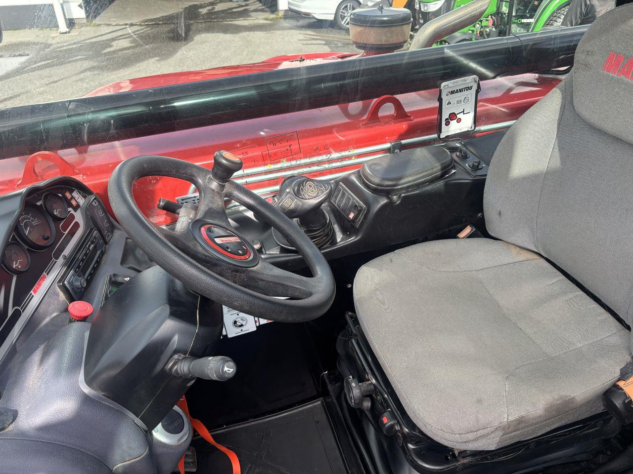 Manitou MT933 EASY COMFORT - آلة رفع ونقل تلسكوبية: صورة 3 Manitou MT933 EASY COMFORT - آلة رفع ونقل تلسكوبية: صورة 3