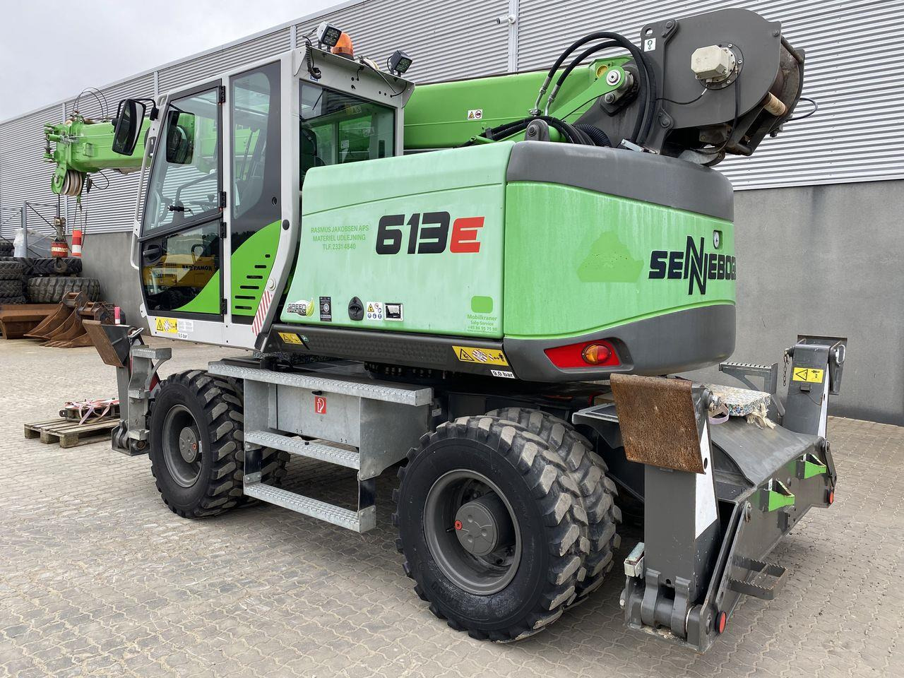 Sennebogen 613E - آلة التعامل مع النفايات: صورة 2 Sennebogen 613E - آلة التعامل مع النفايات: صورة 2