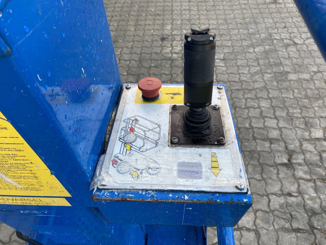 Snorkel TM12 - مرفاع بصاري عمودي: صورة 3 Snorkel TM12 - مرفاع بصاري عمودي: صورة 3