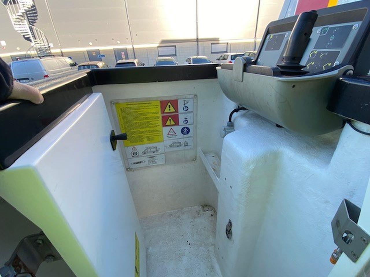 Versalift VTE 34-125 - منصة محمولة مثبتة على الشاحنة: صورة 3 Versalift VTE 34-125 - منصة محمولة مثبتة على الشاحنة: صورة 3