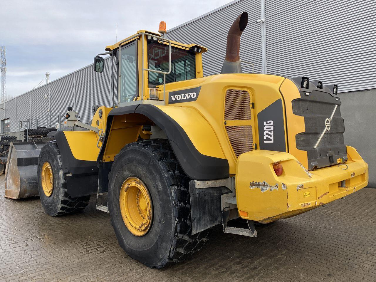 Volvo L220G - اللودر بعجل: صورة 2 Volvo L220G - اللودر بعجل: صورة 2