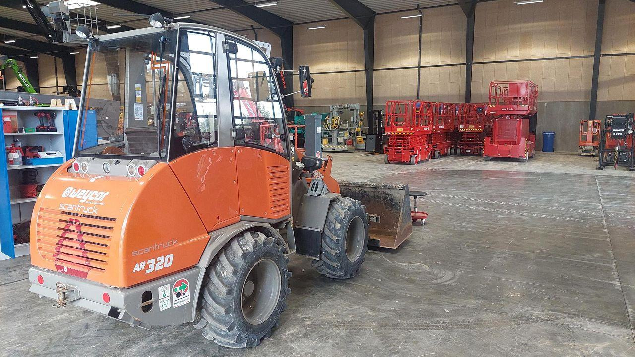 Weycor AR320 Cab - لودر مفصلي صغير: صورة 4 Weycor AR320 Cab - لودر مفصلي صغير: صورة 4