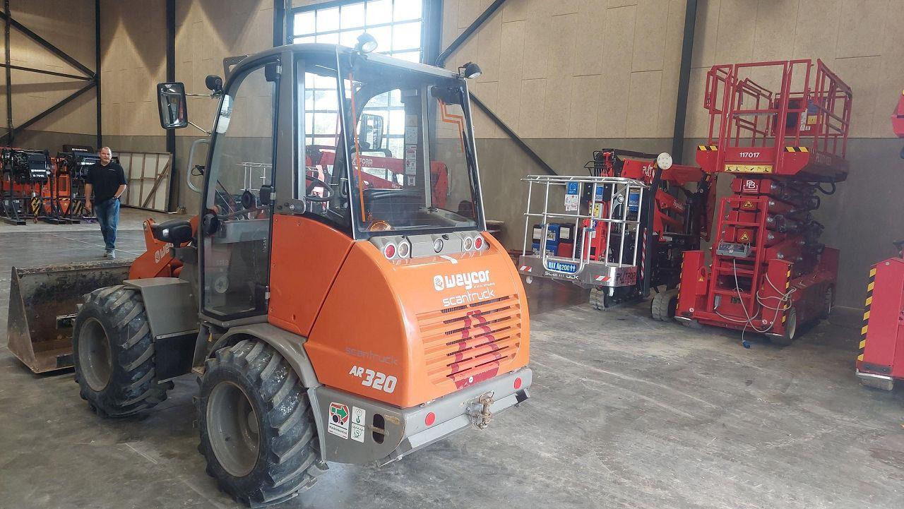Weycor AR320 Cab - لودر مفصلي صغير: صورة 2 Weycor AR320 Cab - لودر مفصلي صغير: صورة 2