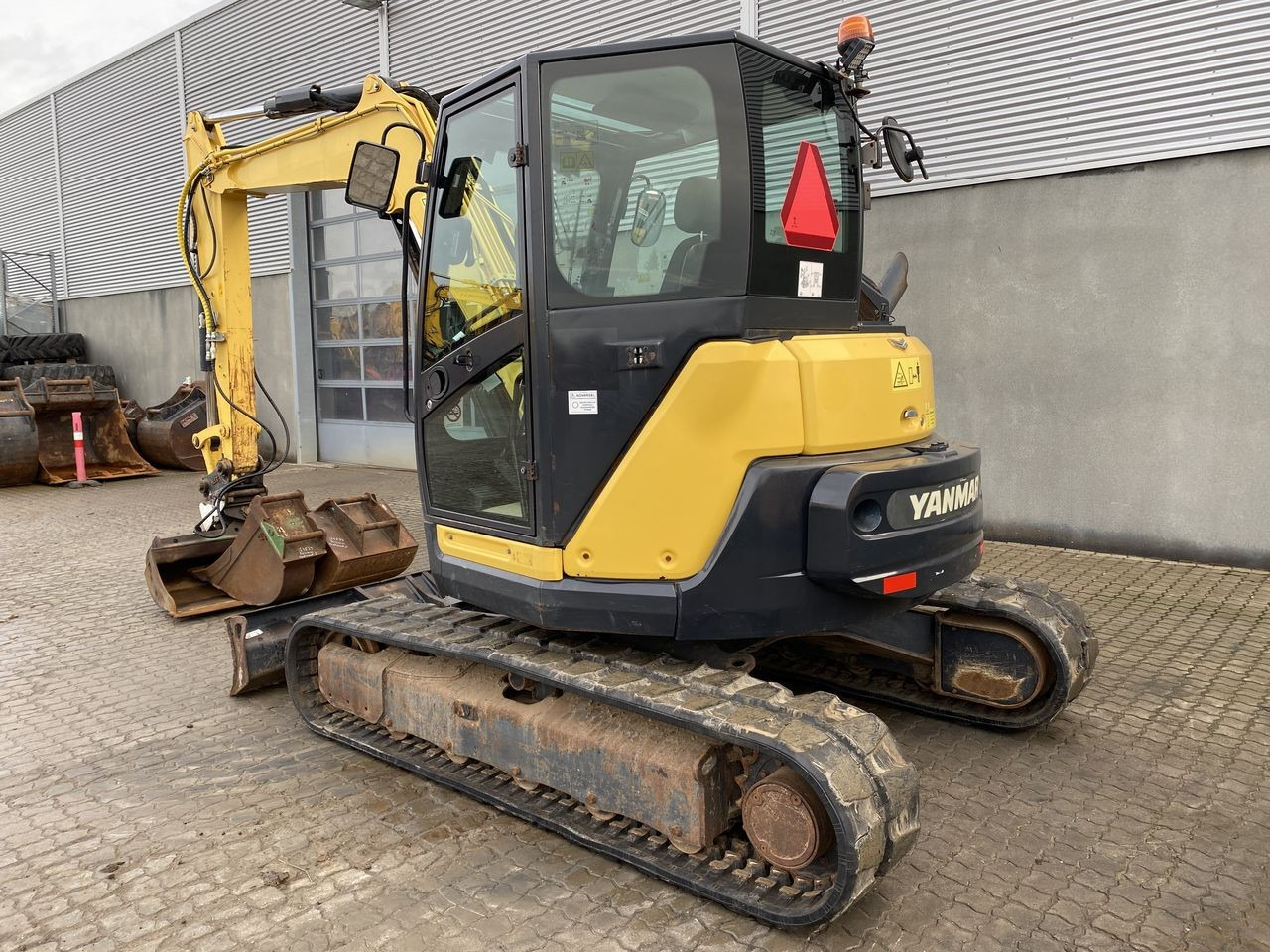 Yanmar VIO80-1A - حفار صغير: صورة 2 Yanmar VIO80-1A - حفار صغير: صورة 2