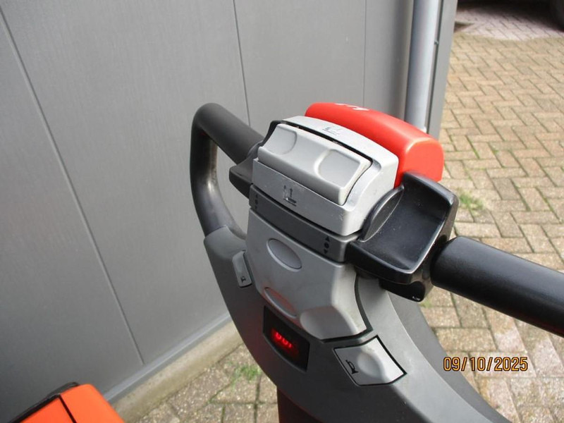 BT SWE140 - شاحنة نقل الطبالي: صورة 4 BT SWE140 - شاحنة نقل الطبالي: صورة 4