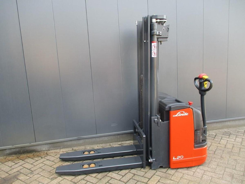 Linde L 20i - آلة تكديس: صورة 2 Linde L 20i - آلة تكديس: صورة 2