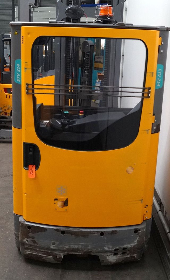 Jungheinrich ETV214 - رافعة شوكية للوصول للأماكن الضيقة: صورة 3 Jungheinrich ETV214 - رافعة شوكية للوصول للأماكن الضيقة: صورة 3