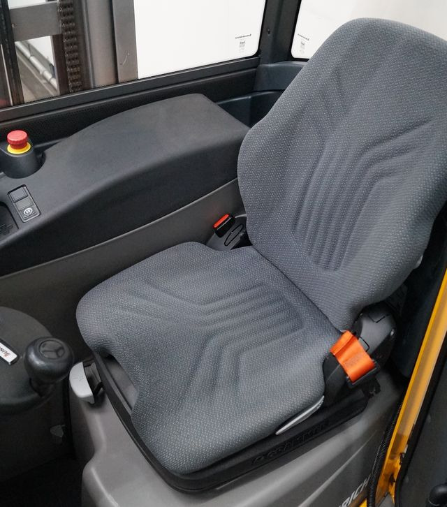 Jungheinrich ETV214 - رافعة شوكية للوصول للأماكن الضيقة: صورة 4 Jungheinrich ETV214 - رافعة شوكية للوصول للأماكن الضيقة: صورة 4