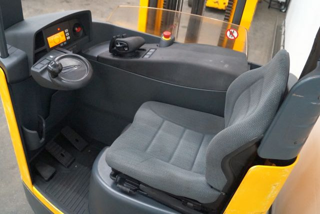 Jungheinrich ETV216 - رافعة شوكية للوصول للأماكن الضيقة: صورة 3 Jungheinrich ETV216 - رافعة شوكية للوصول للأماكن الضيقة: صورة 3