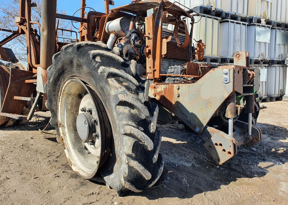 Claas Ares Renault 556 wał blok silnik głowica most zwolnica skrzynia - صندوق التروس - آلات زراعية: صورة 2 Claas Ares Renault 556 wał blok silnik głowica most zwolnica skrzynia - صندوق التروس - آلات زراعية: صورة 2