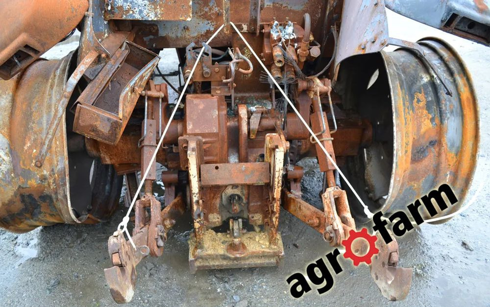 McCormick MC 115 110 skrzynia most silnik piasta zwolnica obudowa - صندوق التروس - آلات زراعية: صورة 4 McCormick MC 115 110 skrzynia most silnik piasta zwolnica obudowa - صندوق التروس - آلات زراعية: صورة 4