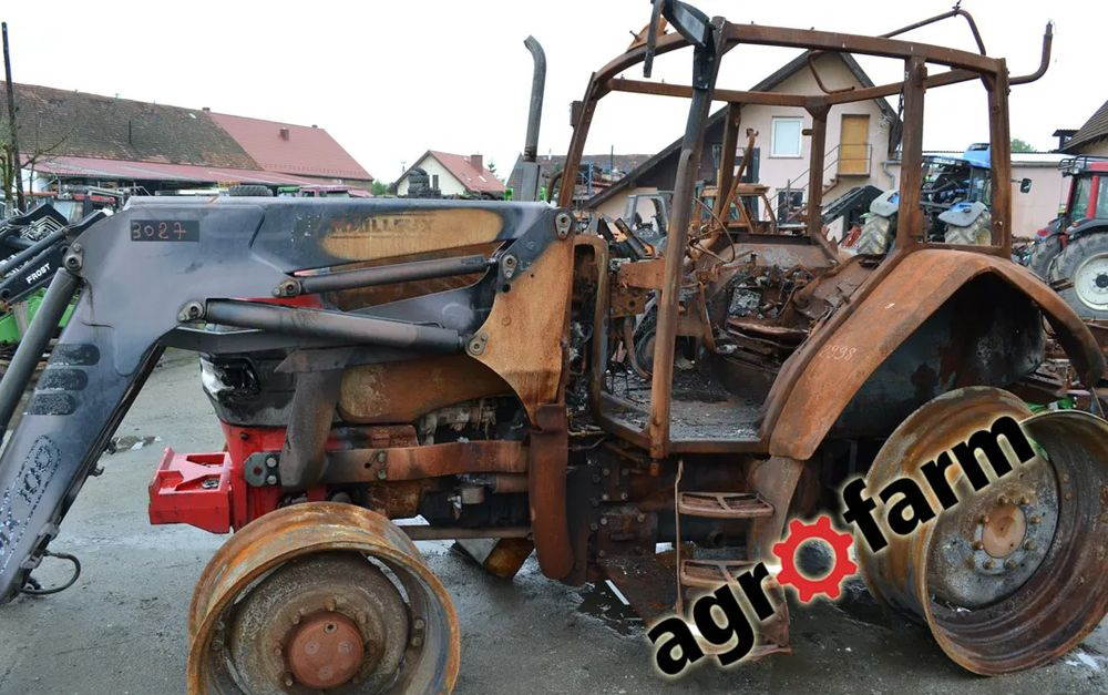 McCormick MC 115 110 skrzynia most silnik piasta zwolnica obudowa - صندوق التروس - آلات زراعية: صورة 5 McCormick MC 115 110 skrzynia most silnik piasta zwolnica obudowa - صندوق التروس - آلات زراعية: صورة 5