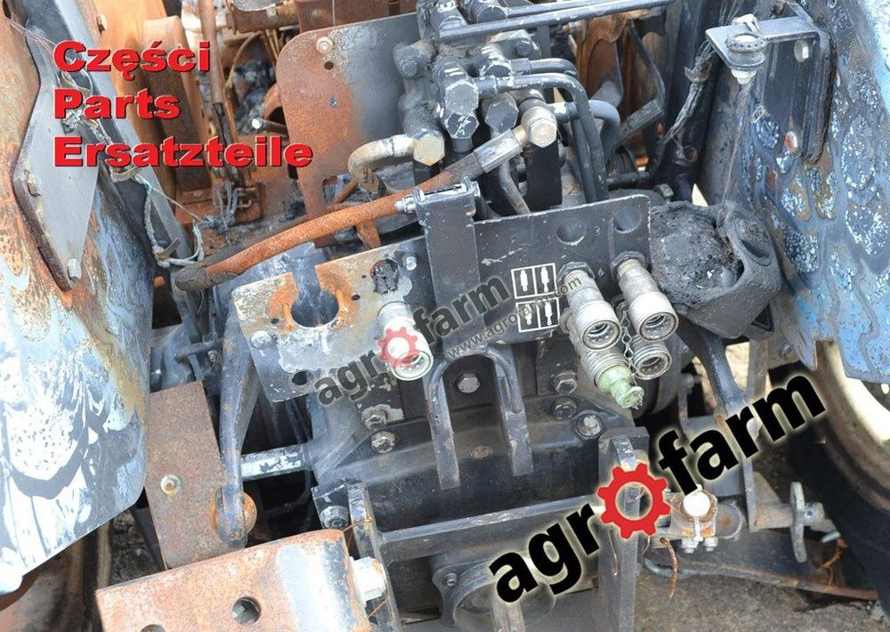 New Holland TD4040F części, skrzynia biegów, oś - صندوق التروس: صورة 2 New Holland TD4040F części, skrzynia biegów, oś - صندوق التروس: صورة 2