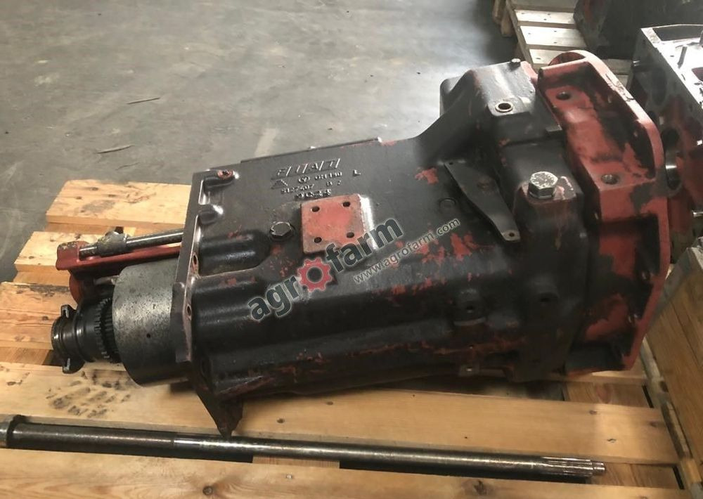 Skrzynia biegów Fiat 100-90 DT 5127407 - صندوق التروس: صورة 4 Skrzynia biegów Fiat 100-90 DT 5127407 - صندوق التروس: صورة 4