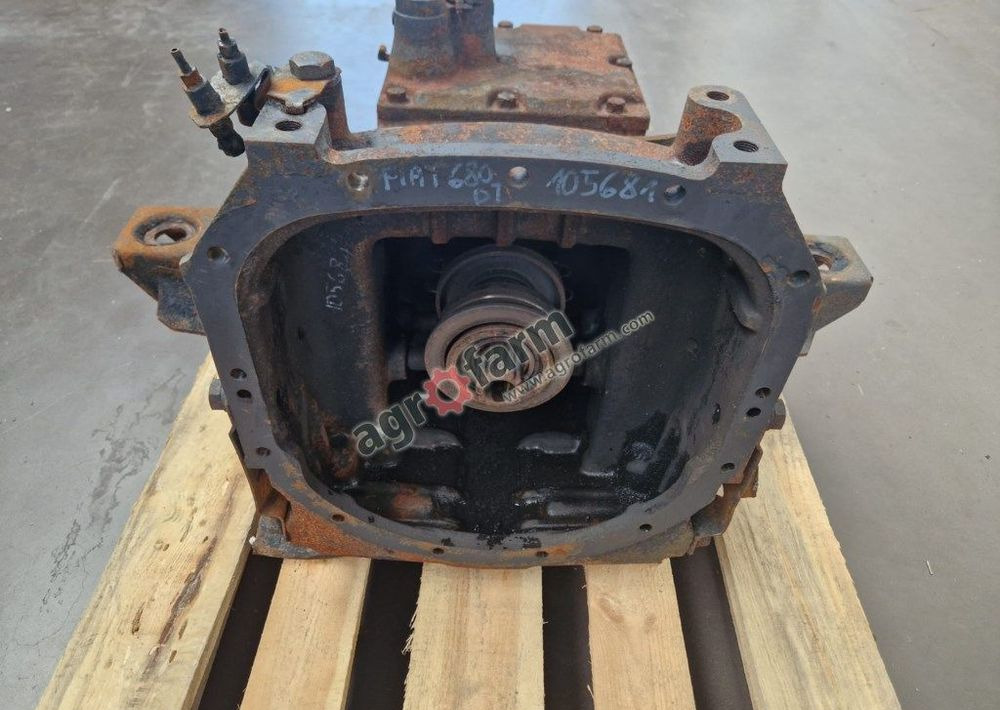 Skrzynia biegów Fiat 680 DT 5104711 - صندوق التروس: صورة 3 Skrzynia biegów Fiat 680 DT 5104711 - صندوق التروس: صورة 3