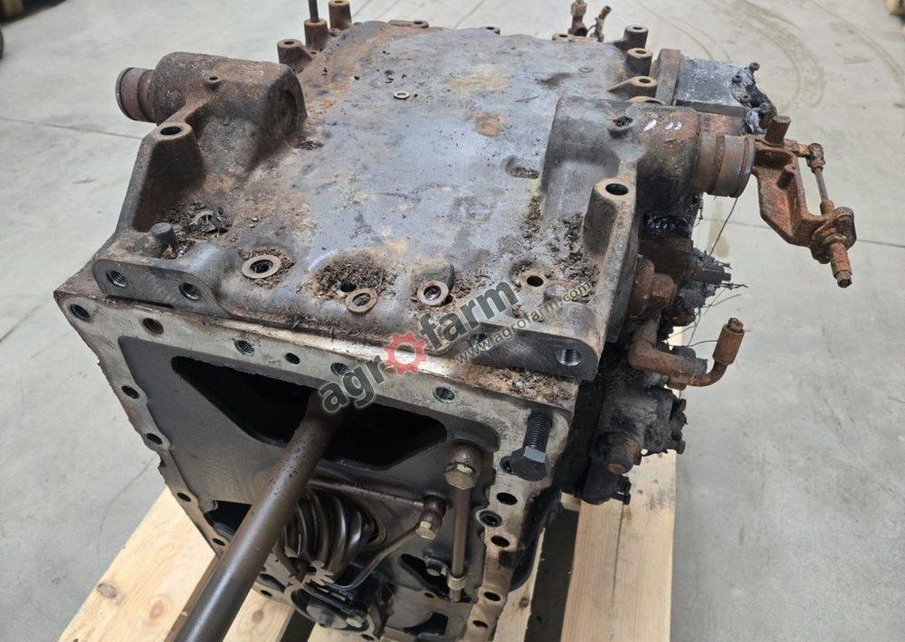 Skrzynia biegów Massey Ferguson 6614, Vario ML130 - صندوق التروس: صورة 4 Skrzynia biegów Massey Ferguson 6614, Vario ML130 - صندوق التروس: صورة 4