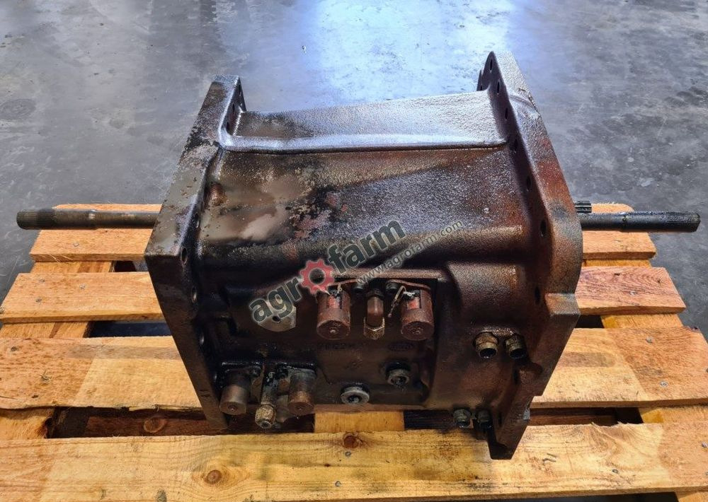 Skrzynia biegów Massey Ferguson 7616 1503B1 - صندوق التروس: صورة 2 Skrzynia biegów Massey Ferguson 7616 1503B1 - صندوق التروس: صورة 2