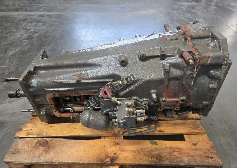 Skrzynia biegów Renault Ares 546 461B9 - صندوق التروس: صورة 1 Skrzynia biegów Renault Ares 546 461B9 - صندوق التروس: صورة 1